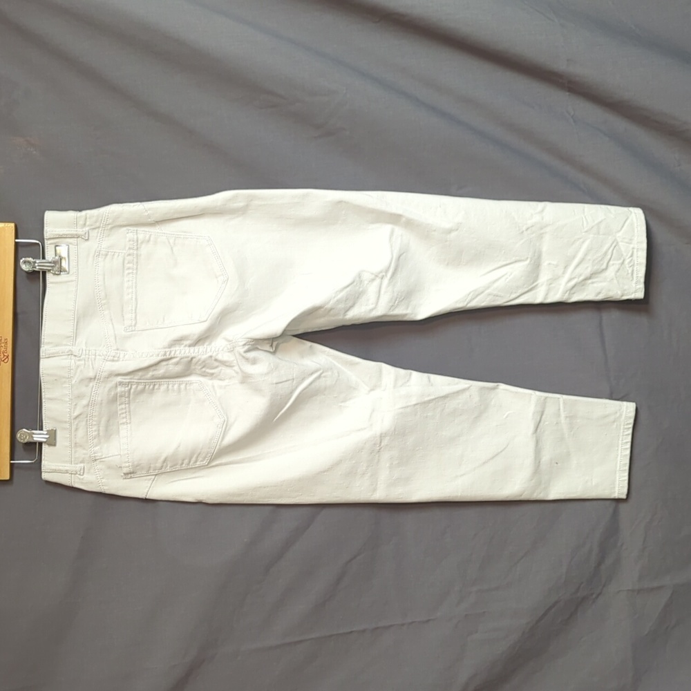 Juicy Couture Junior/Women's Petite Straight Leg Jeans - Picture 6 of 8